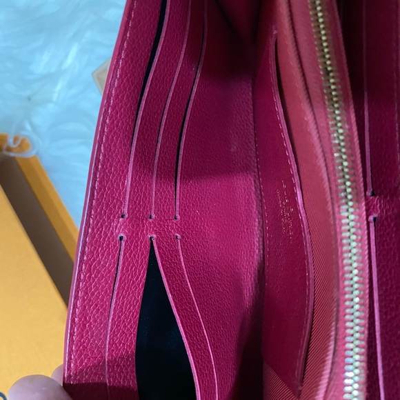 Authentic Louis Vuitton Fusha wallet - Picture 10 of 14